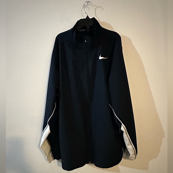 Nike Men’s Dri Fit Lightweight Black Collared White Stripe Jacket Size XL - Picture 1 of 9